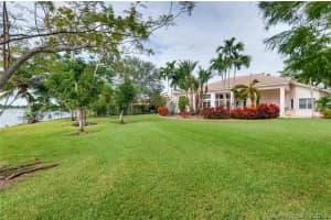 14838 SW 35th St, Davie, FL 33331, Sold 02/27/19