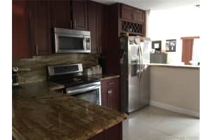 2908 NW 99th Pl, Doral, FL 33172, Sold 01/07/19