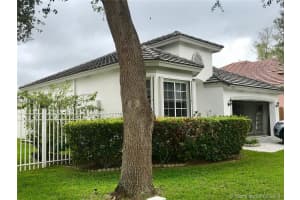 9966 NW 18th St, Pembroke Pines, FL 33024, Sold 02/06/19