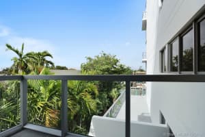 9940 W Bay Harbor Dr #4c, Bay Harbor Islands, FL 33154, Sold 11/05/19