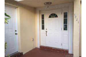 1021 SW 104th Ct, Miami, FL 33174, Sold 01/17/19
