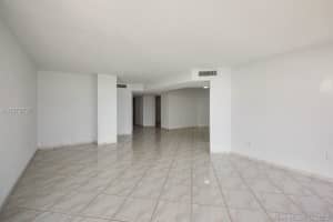 6423 Collins Ave, Miami, FL 33141, Sold 05/24/19