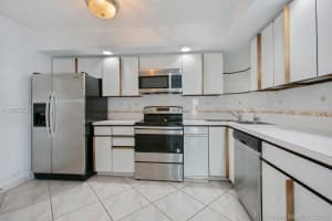 6423 Collins Ave, Miami, FL 33141, Sold 05/24/19