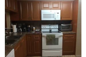 8881 Fontainebleau Blvd, Miami, FL 33172, Sold 01/03/19