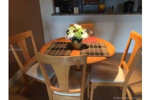 8881 Fontainebleau Blvd, Miami, FL 33172, Sold 01/03/19