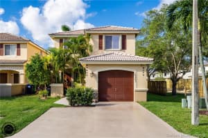 16405 SW 73rd Ln, Miami, FL 33193, Sold 05/07/19
