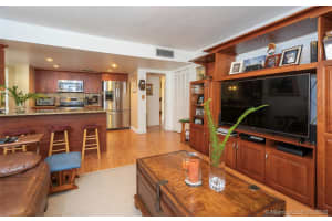 8855 SW 112th Pl, Miami, FL 33176, Sold 03/25/19