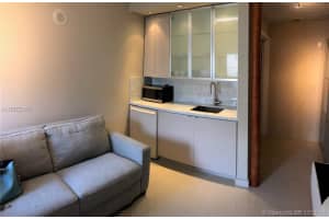 6365 Collins Ave CAB2, Miami Beach, FL 33141, Sold 03/02/21