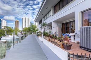 307 Poinciana Island Dr, Sunny Isles Beach, FL 33160, Sold 12/14/18