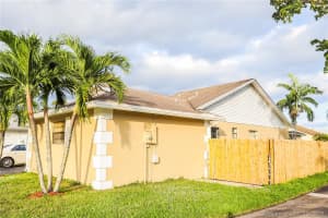 4130 SW 84th Terrace, Davie, FL 33328, Sold 01/11/19