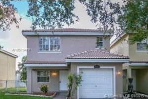 9300 NW 55th St, Sunrise, FL 33351, Sold 01/18/19