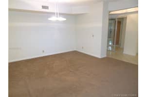 3610 Yacht Club Dr, Miami, FL 33180, Sold 04/26/19