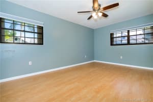 905 NE 199th St, Miami, FL 33179, Sold 01/18/19