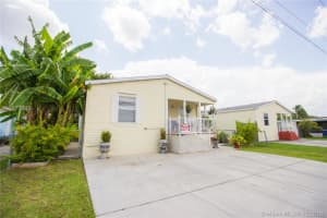 1530 SW 131st Pl, Miami, FL 33184, Sold 08/02/19