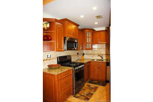 3026 W Missionwood Cir, Miramar, FL 33025, Sold 01/23/19