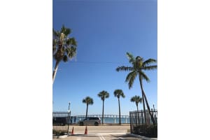 1450 Brickell Bay Dr, Miami, FL 33131, Sold 05/21/19