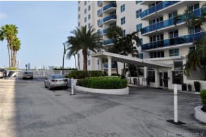 7501 E Treasure Dr #4t, North Bay Village, FL 33141, Sold 08/02/19