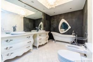 16500 Collins Ave, Sunny Isles Beach, FL 33160, Sold 05/24/19