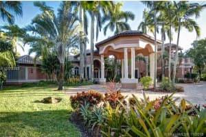 3440 Stallion Ln, Weston, FL 33331, Sold 01/09/19