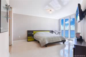 19333 Collins Ave, Sunny Isles Beach, FL 33160, Sold 02/18/20