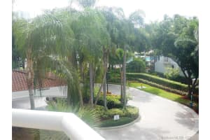 3610 Yacht Club Dr, Miami, FL 33180, Sold 06/28/19