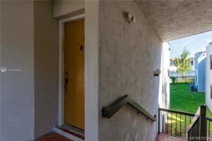 9423 Fontainebleau Blvd, Miami, FL 33172, Sold 06/28/19