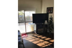 7985 NW 8th St #103a, Miami, FL 33126, Sold 07/26/19