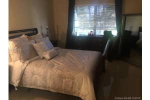 9302 SW 77th Ave APT B5, Miami, FL 33156, Sold 02/21/19