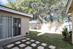 9297 NW 55th St, Sunrise, FL 33351, Sold 05/16/19
