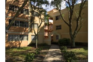 6135 NW 186th St, Hialeah, FL 33015, Sold 04/01/19