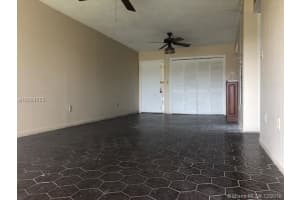 9180 Fontainebleau Blvd, Miami, FL 33172, Sold 03/12/19