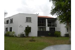 9429 Fontainebleau Blvd, Miami, FL 33172, Sold 05/03/19