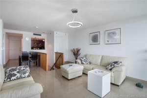 5445 Collins Ave, Miami Beach, FL 33140, Sold 05/31/19