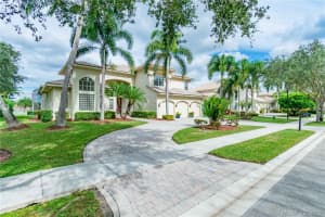 10183 S Lake Vista Cir, Davie, FL 33328, Sold 07/26/19