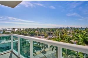 7900 Harbor Island Dr, North Bay Village, FL 33141, Sold 07/27/21