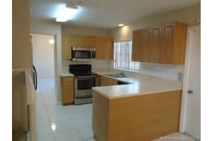 19205 NW 81st Pl, Hialeah, FL 33015, Sold 03/04/19