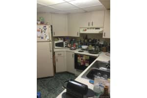 9741 Fontainebleau Blvd H112, Miami, FL 33172, Sold 01/24/19