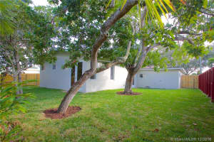 9437 SW 52nd St, Cooper City, FL 33328, Sold 03/04/19