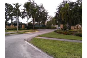 2900 S University Dr, Davie, FL 33328, Sold 04/30/19