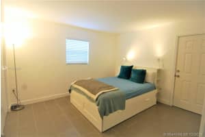 61 Collins Ave, Miami Beach, FL 33139, Sold 01/31/19