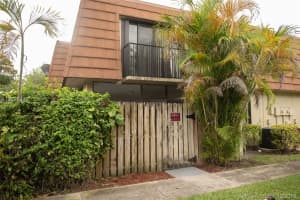 9441 NW 48th St, Sunrise, FL 33351, Sold 01/25/19