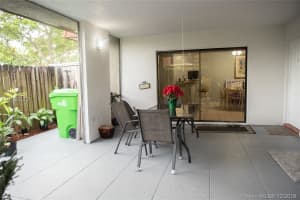 9441 NW 48th St, Sunrise, FL 33351, Sold 01/25/19