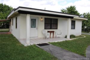 9895 NW 26th St, Doral, FL 33172, Sold 02/20/19