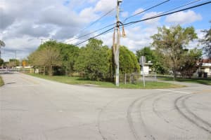 9895 NW 26th St, Doral, FL 33172, Sold 02/20/19