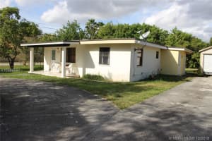 9895 NW 26th St, Doral, FL 33172, Sold 02/20/19
