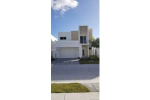 6831 NW 103rd Ave, Doral, FL 33178, Sold 04/30/19