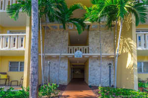 7440 Miami Lakes Dr APT F306, Miami Lakes, FL 33014, Sold 05/29/19