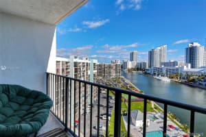 200 Leslie Dr, Hallandale Beach, FL 33009, Sold 10/04/19