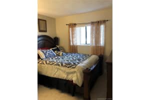 200 Palm Cir W, Pembroke Pines, FL 33025, Sold 02/08/19