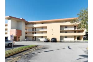 8893 Fontainebleau Blvd, Miami, FL 33172, Sold 03/08/19